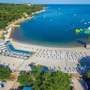 Campsite Lanterna Mobile Homes Mediteran Kamp 4*, Porec Croazia