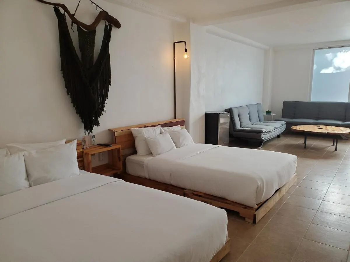 Lucky Duck Pj Hotel Cancun